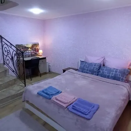 двухярусная в центре мукачева, улица мира Apartment *